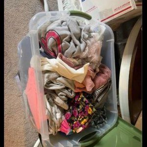 Huge container of girls/ preteen/ teen clothing
